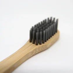 Tandkvist T20 � charcoal tandb�rste | 29 kr.